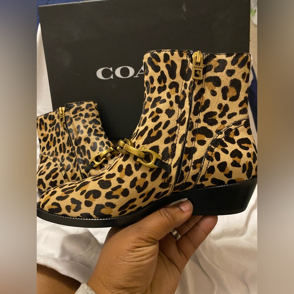 NWT NW COACH ALLEN SIGNATURE CHAIN LEOPARD PRINT BOOT